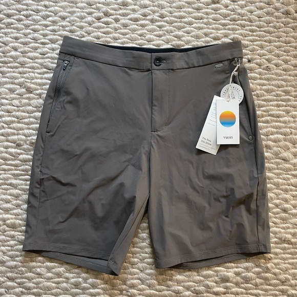 Vuori Men's Cocoa Fleet Short Size Medium NWT